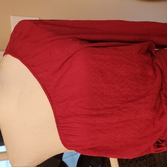 NWT American Eagle one sleeve crop blouse L - Picture 2 of 5